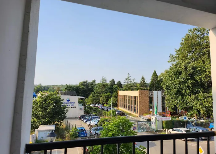 централ Hotel 2*